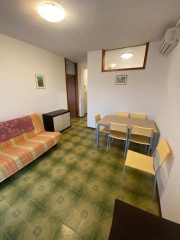 Residence La Meridiana ลินญาโน ซับเบียโดโร ภายนอก รูปภาพ
